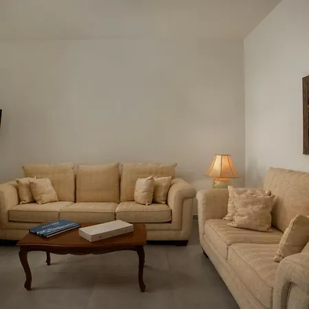 Alpha House Gialia Lägenhet *