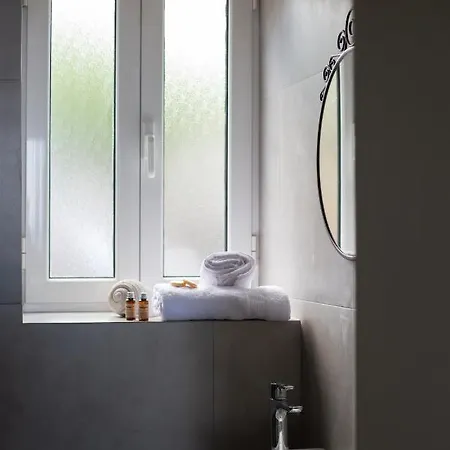 Lägenhet Alpha House Gialia